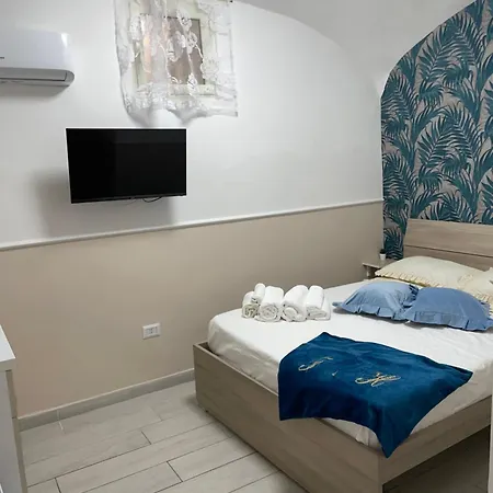 Titti House