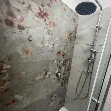 Titti House